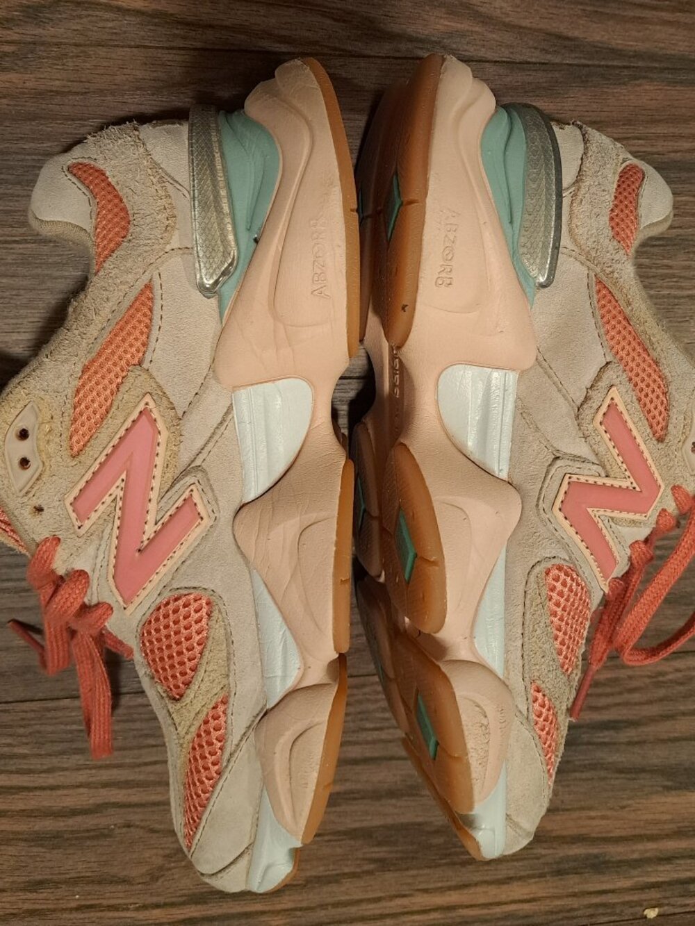 New Balance 9060 women Size 7 Joe Freshgoods  'Inside Voices' - Picture 6 of 6